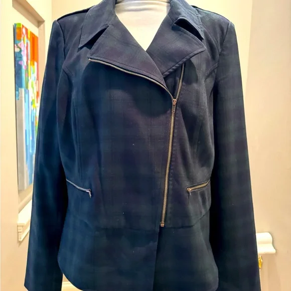 NWOT Cabi Tartan Jacket. Size 14. Green/blue tartan plaid. - Picture 2 of 10